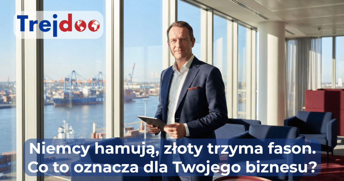 Uśmiechnięty przedsiębiorca z tabletem na tle słonecznego portu, zarządzający finansami firmy i optymalizujący wymianę walut online dzięki Trejdoo